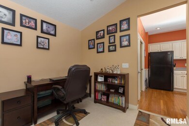 1649 W 65th St, Davenport, IA 52806 - photo 5