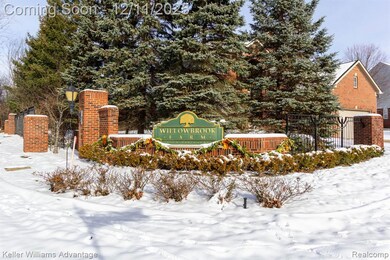 24975 Bloomfield Ct, Novi, MI 48375 - photo 3