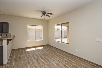 006_Dining Area