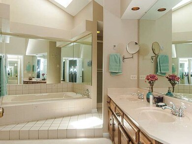 2211 Mercer Ct, Naperville, IL 60565 - photo 6