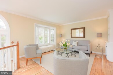 6835 Mclean Province Cir, Falls Church, VA 22043 - photo 5