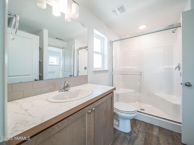 4700 W Oak Ave-17