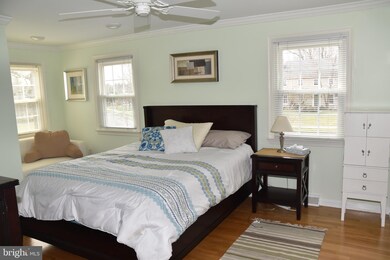 341 Evergreen Dr, North Wales, PA 19454 - photo 4