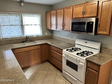 1725 E Monte Vista Rd, Phoenix, AZ 85006 - photo 3