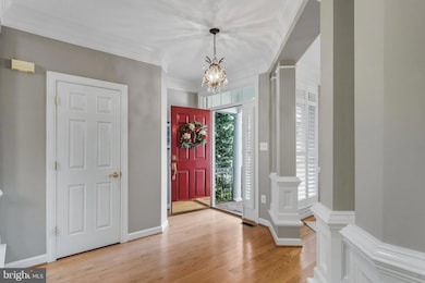 10087 Daniels Run Way, Fairfax, VA 22030 - photo 2