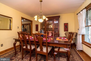 124 Crestview Dr, Barto, PA 19504 - photo 2