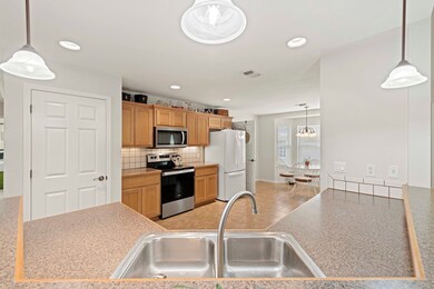 117 Clyde Run, Fredericksburg, TX 78624 - photo 7