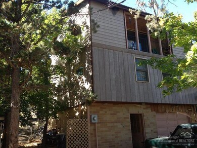 2243 NW Hill St, Bend, OR 97701 - photo 3