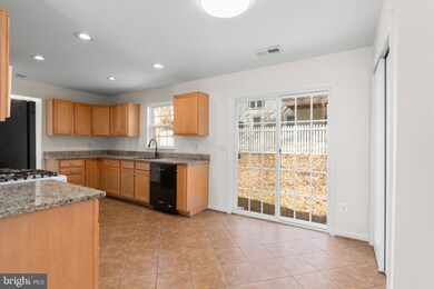 16910 Dovetail Ct, Dumfries, VA 22026 - photo 7