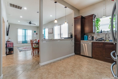 1145 W Summit Ave unit A, San Antonio, TX 78201 - photo 3