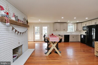29766 Wilson Rd, Mechanicsville, MD 20659 - photo 7