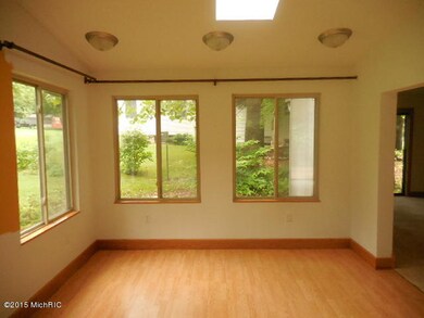 263-402289-FamilyRoom1