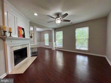 8141 Bayonet Way unit 204, Manassas, VA 20109 - photo 2