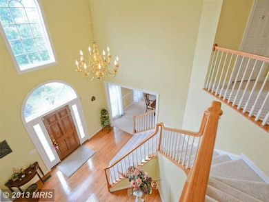 4873 Annamohr Dr, Fairfax, VA 22030 - photo 4