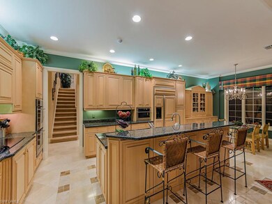 Chef's Kitchen and Breakfast Room