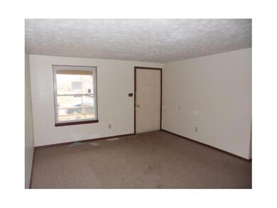 3193 Winding Creek Dr, Columbus, OH 43223 - photo 2