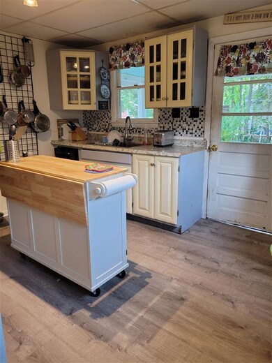 43 Newman St, Keene, NH 03431 - photo 6