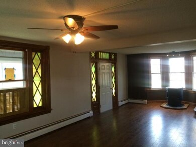 1104 Elizabeth Ave, Reading, PA 19605 - photo 4