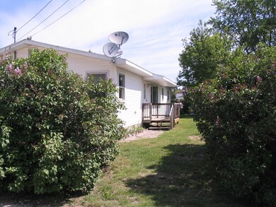 708 Erie St 010