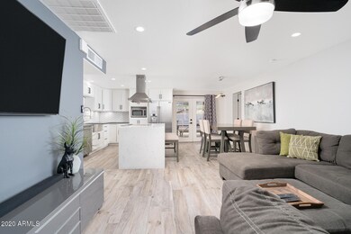 04_Living-Room_02