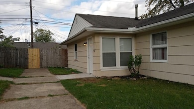 1918 Frank Rd unit 1920, Columbus, OH 43223 - photo 2