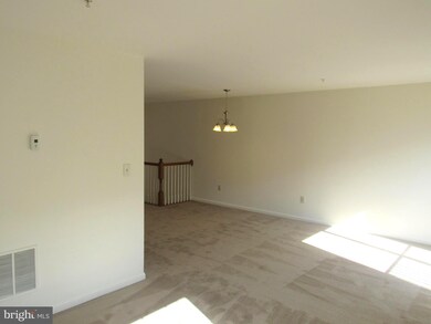 5787 Rock Spray Ct, Frederick, MD 21703 - photo 4