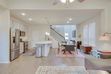 5128 Aedan Oak St, Houston, TX 77018 - photo 7