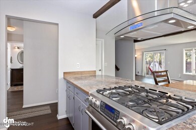 12-Kitchen-ELKO9597