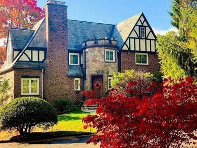 5 Old Brook Dr, Worcester, MA 01609 - photo 2