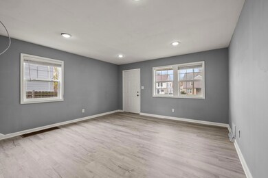 9_418 living room 03