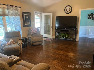 134 Poplar Leaf Ln, Statesville, NC 28625 - photo 5