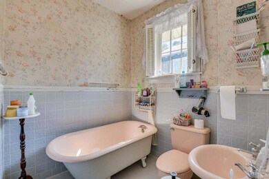 bathtub