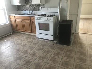 38 Tatman St unit 3, Worcester, MA 01607 - photo 4