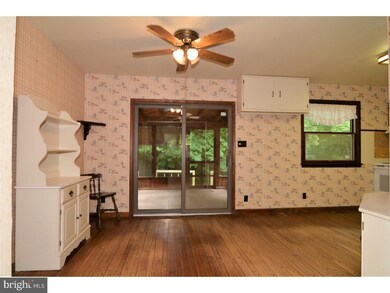 130 W Atlantic Ave, Clementon, NJ 08021 - photo 5