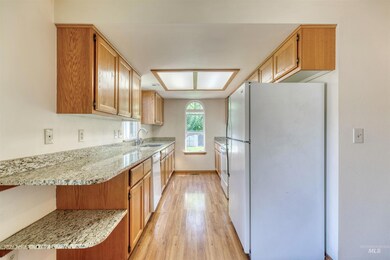 934 N Stonehenge Way, Meridian, ID 83642 - photo 6