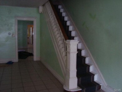 1353 W Turner St, Allentown, PA 18102 - photo 3