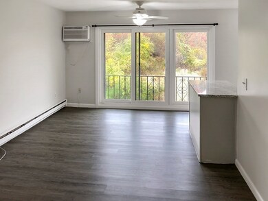 22 Glen Devin St unit 22, Amesbury, MA 01913 - photo 4