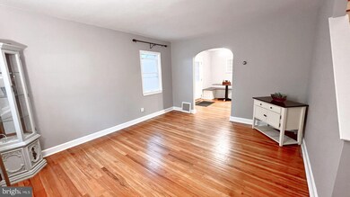 122 W Sylvan Ave, Morton, PA 19070 - photo 5