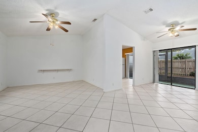 134 Sherwood Cir unit 16A, Jupiter, FL 33458 - photo 5