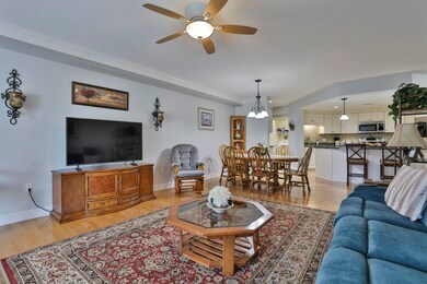 65 Hawthorne Dr unit 307, Bedford, NH 03110 - photo 5