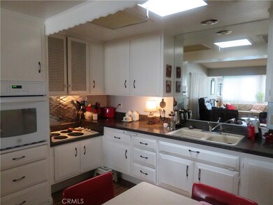 1842 Thunderbird Dr unit M2-1-B, Seal Beach, CA 90740 - photo 6