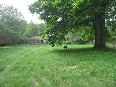 324 Old Warren Rd, Palmer, MA 01069 - photo 3