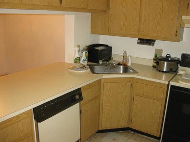 811 Sky Pine Way unit 22, Greenacres, FL 33415 - photo 4