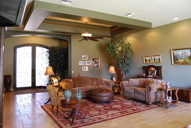 Living room 2