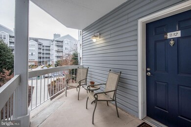 The Four Winds at Oakton unit B-12, Oakton, VA 22124 - photo 2