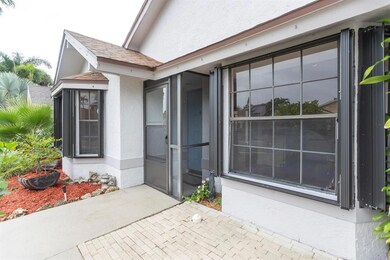 22738 Pickerel Cir, Boca Raton, FL 33428 - photo 2