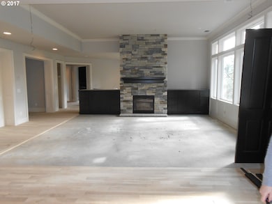 4250 Upper Dr, Lake Oswego, OR 97035 - photo 2