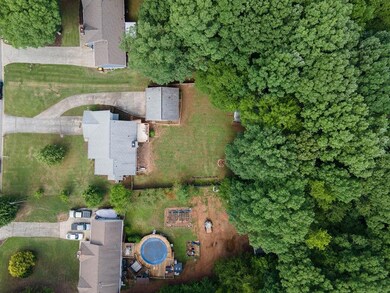 Aerial view of property and surrounding area