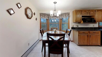 7 Suzanne Cir, Plaistow, NH 03865 - photo 3