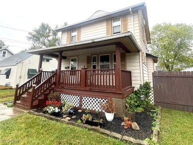 View of front of house featuring a porch